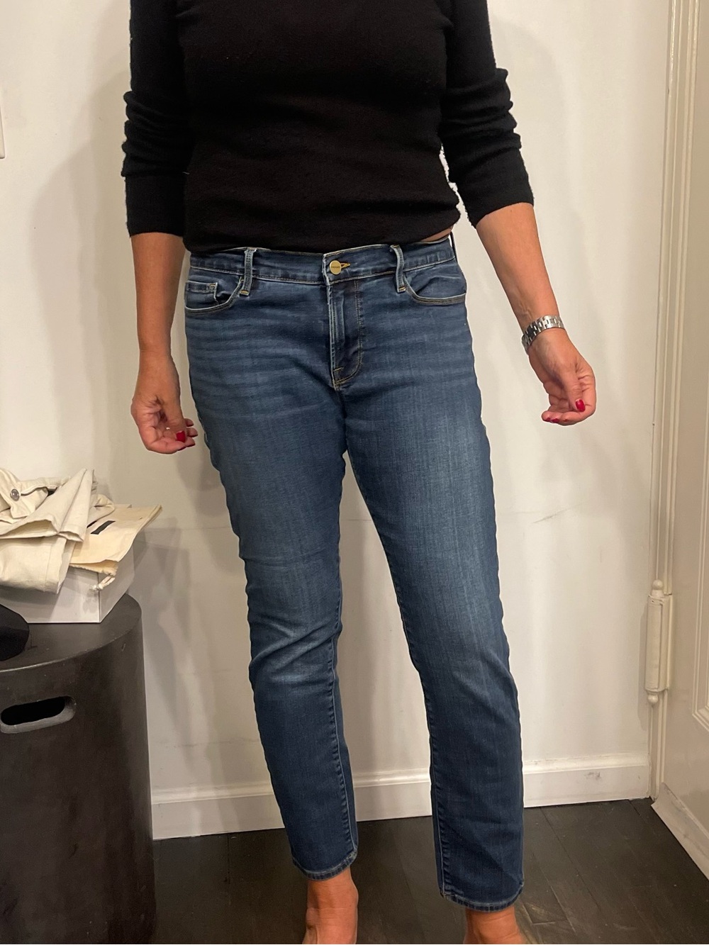 Frame Denim Women's Cropped Mid-Rise Jeans in Denim Blue